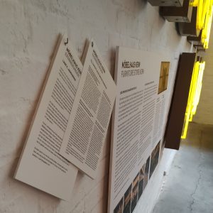 lembar dan papan informasi sejarah koleksi lembar dan papan informasi sejarah koleksi