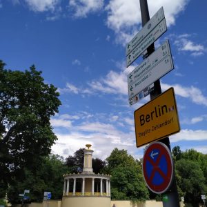 area Berlin dan Große Neugierde, bagian dari Istana Glienicke