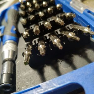 obeng dengan mata torx