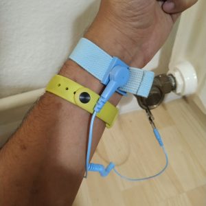 gelang anti listrik statis