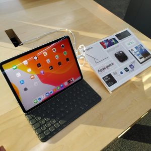 iPad Pro 2020 11 inchi dan Magic Keyboard