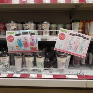 minuman The Alley palsu terpajang di rak supermarket