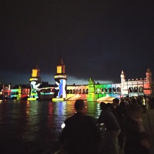 Festival of Lights di Jembatan Oberbaum Festival of Lights di Jembatan Oberbaum