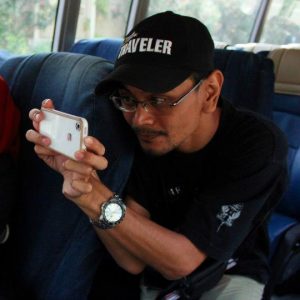 memotret menggunakan iPhone 4S pada tahun 2012 di Hong Kong