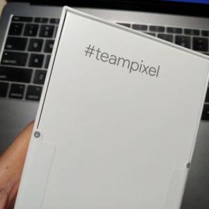 bagian belakang kemasan Google Pixel 4a