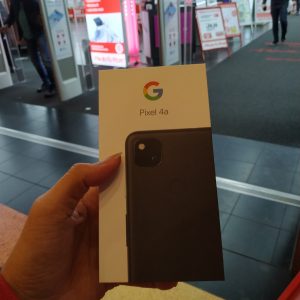 memboyong Google Pixel 4a