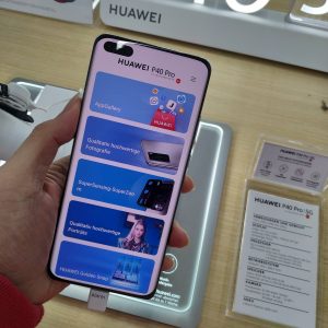 ponsel Huawei P40 Pro