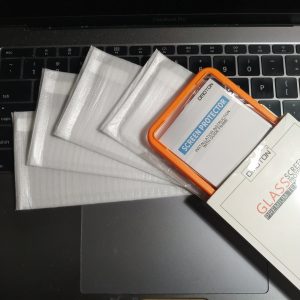 isi kemasan tempered glass Omoton isi kemasan tempered glass Omoton