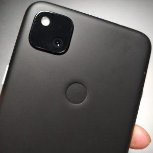 kamera utama dan sensor sidik jari Google Pixel 4a