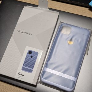 isi kemasan casing Caseology Parallax isi kemasan casing Caseology Parallax