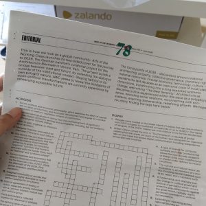 isi koran yang dijual oleh tunawisma