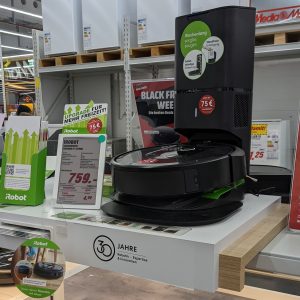 robot pembersih iRobot Roomba i7+ dengan dock pembersih otomatis robot pembersih iRobot Roomba i7+ dengan dock pembersih otomatis