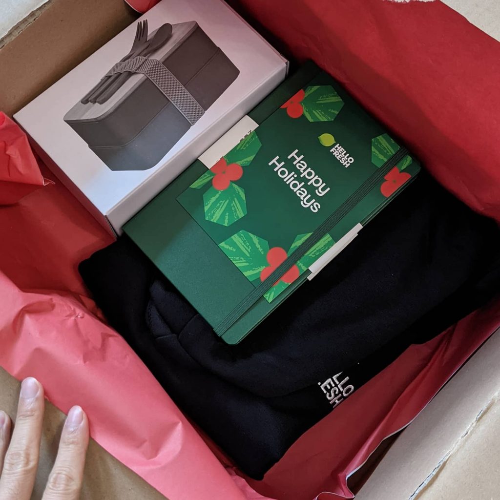 isi bingkisan dari HelloFresh isi bingkisan dari HelloFresh