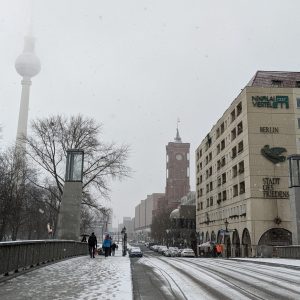 menuju ke area Nikoaliviertel menuju ke area Nikoaliviertel