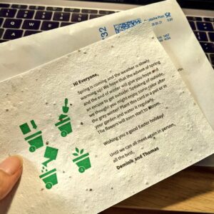 kartu ucapan musim semi dari HelloFresh yang bisa ditanam kartu ucapan musim semi dari HelloFresh yang bisa ditanam