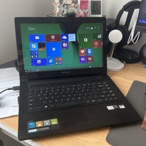 Windows 8.1 di laptop Lenovo G40-45 Windows 8.1 di laptop Lenovo G40-45